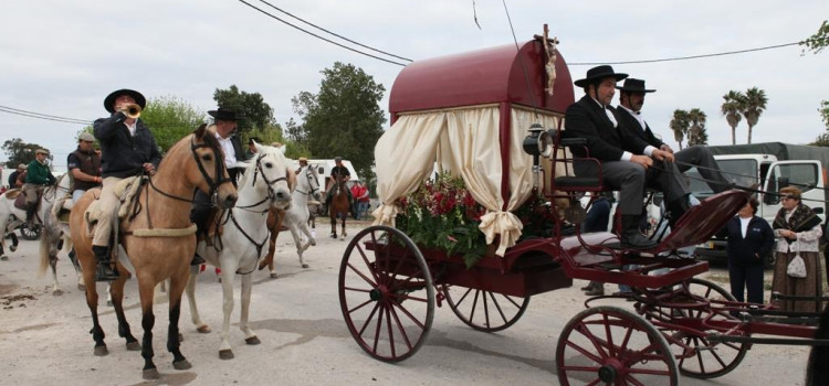 Sanctuary of Our Lady of Aires, The pilgrimage on horseback Sanctuary of Our Lady of Aires, The pilgrimage on horseback